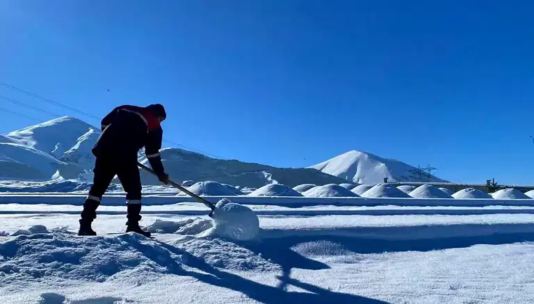Erzurum'da -24,6 Derece! Çığ Uyarısı!